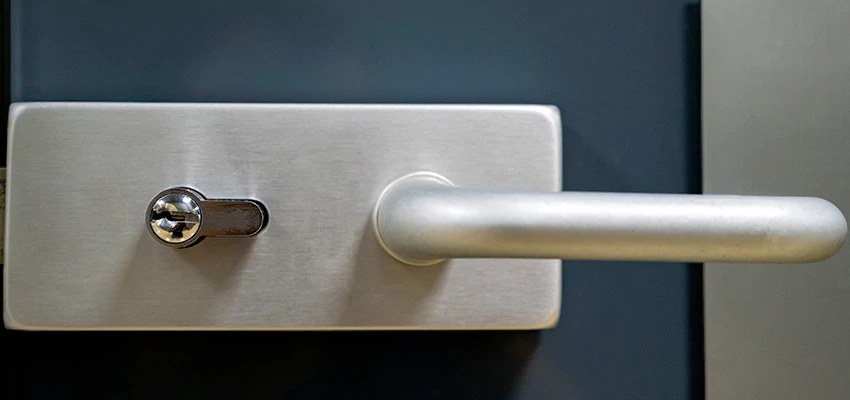 Change Patio Door Locks in Alondra Park, California